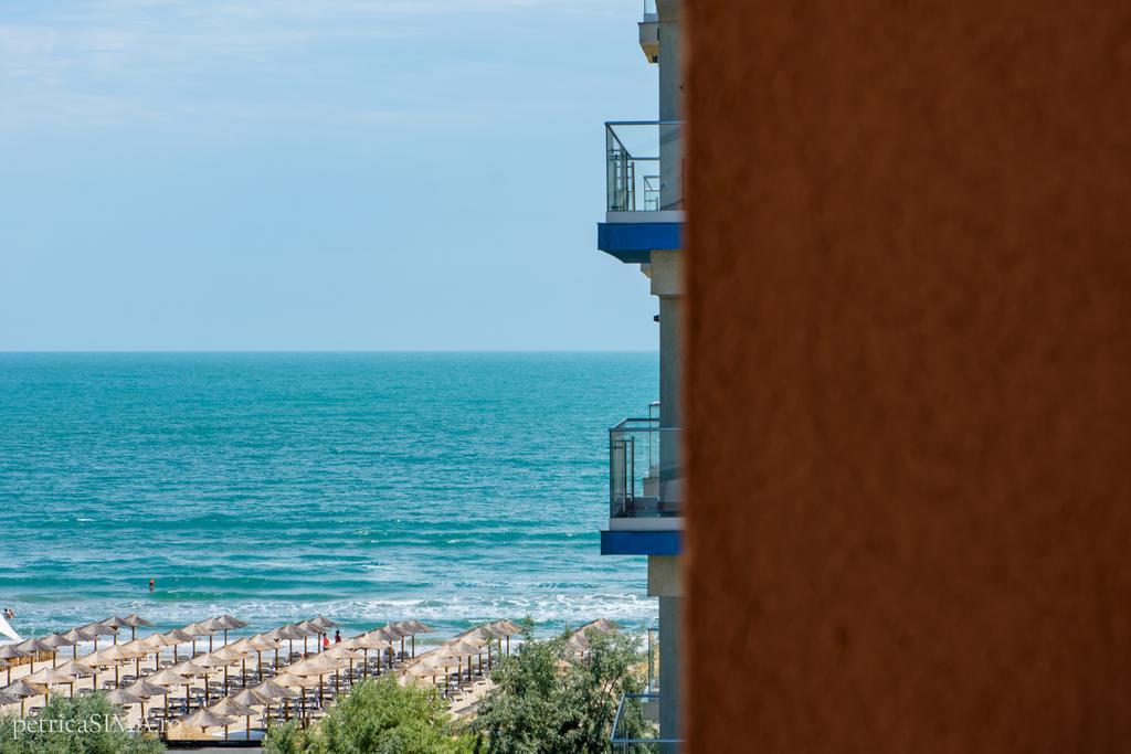 Summerland M&a Apartment Mamaia
